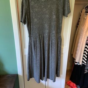 Lularoe 2x heather grey short sleeve dress.